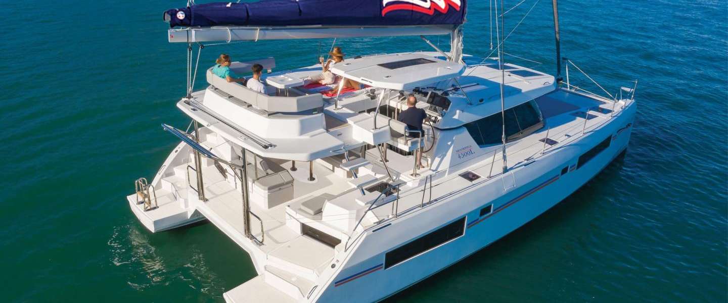 Catamarano Leopard 45
