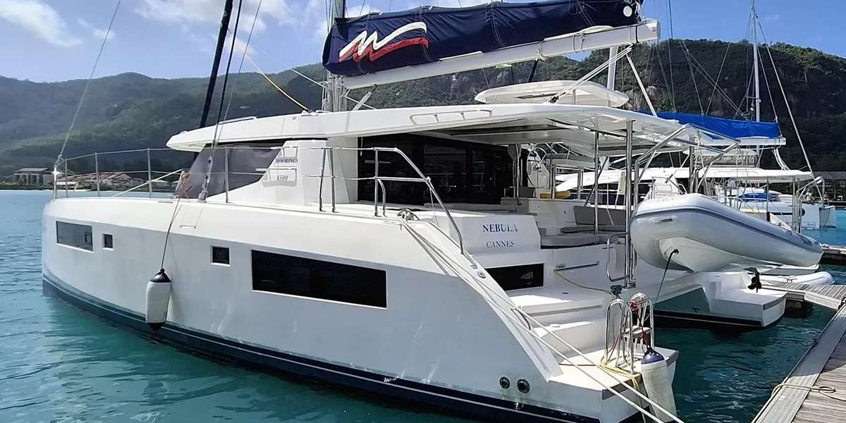 Catamarán Leopard 45