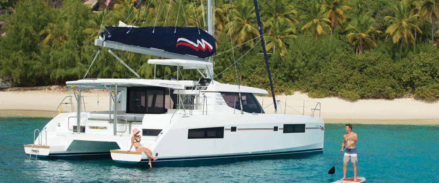 Catamaran Leopard 45