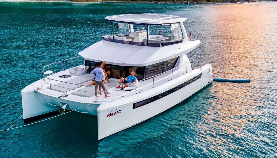 Catamaran à Moteur Leopard 46 PC