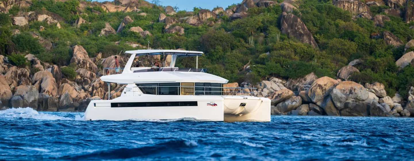 Catamaran à Moteur Leopard 46 PC