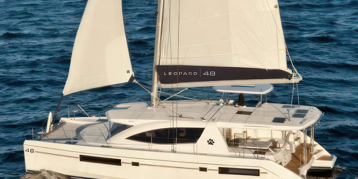 Catamaran Leopard 48