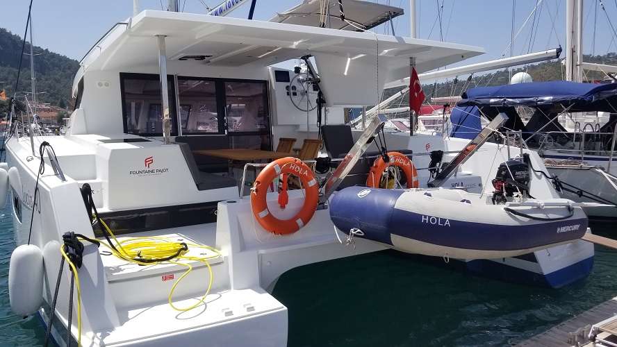 Katamaran Lucia 40