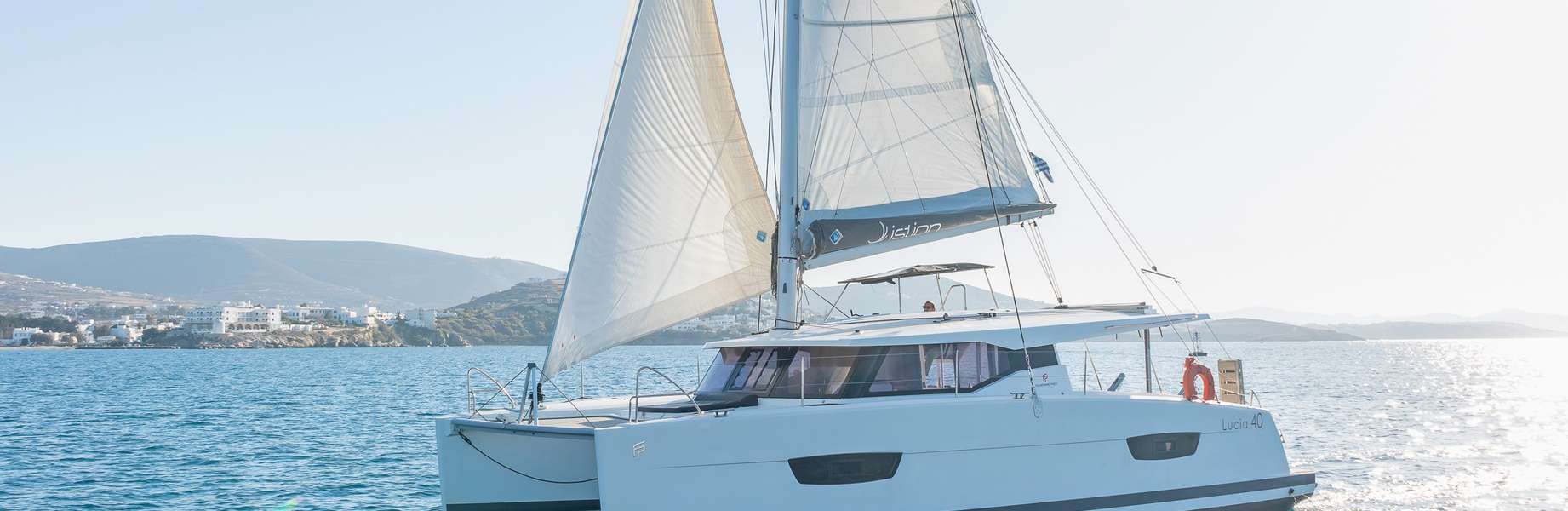 Catamaran Lucia 40