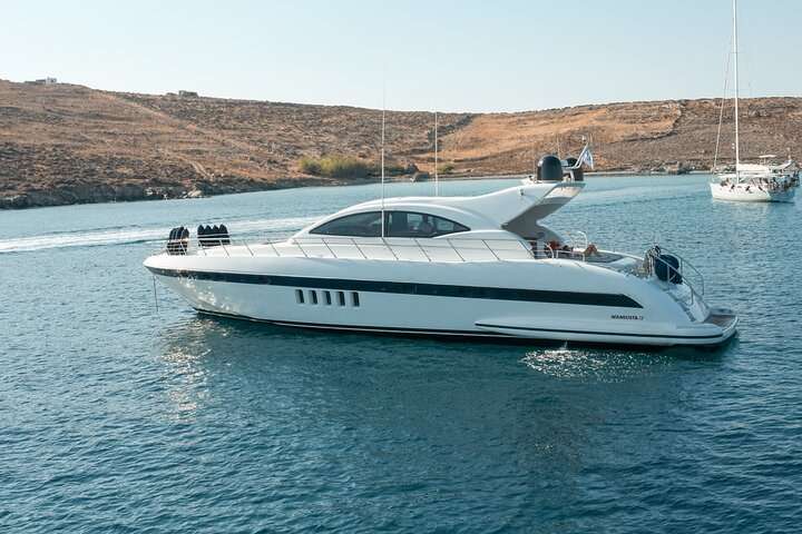 Luxusyacht Mangusta 72
