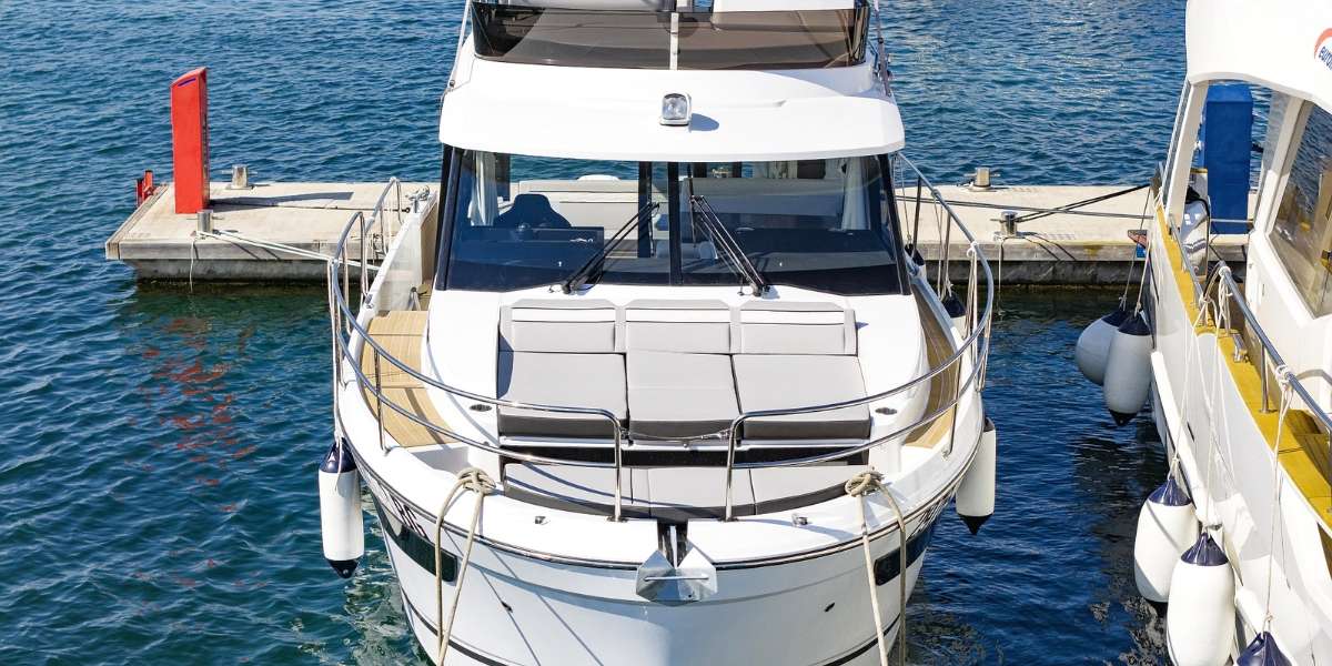 Motor boat Merry Fisher 1095 Fly Serie2