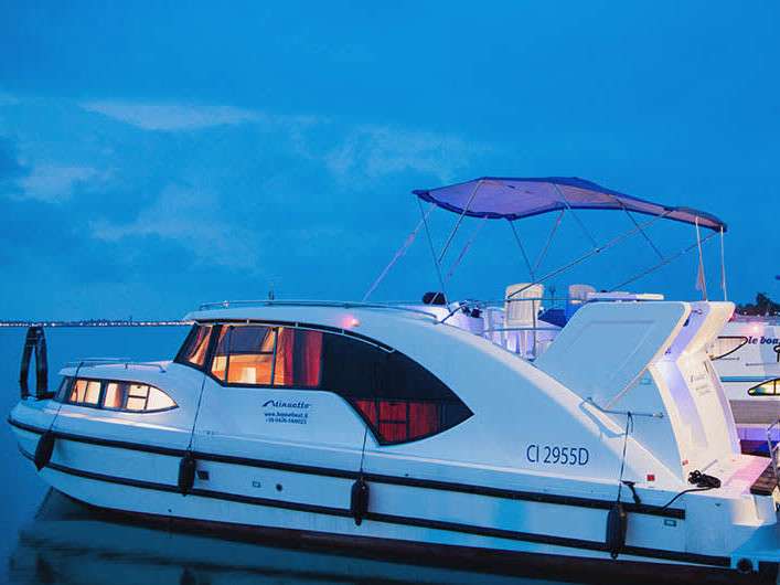 Péniche Minuetto 6+