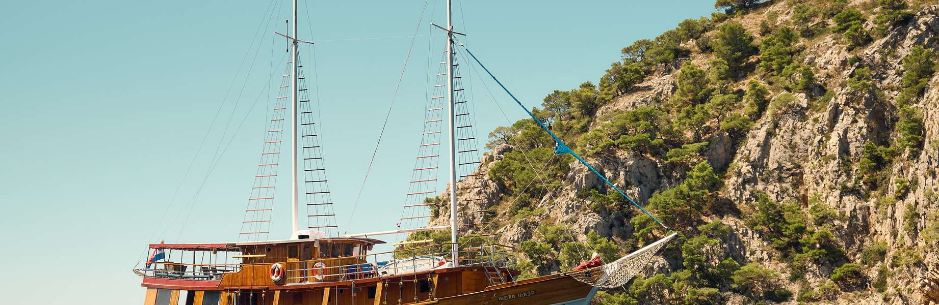 Моторная яхта Moja Maja