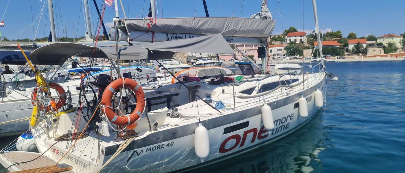 Voilier More 40