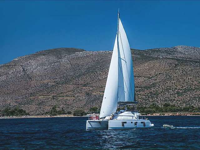 Катамаран Nautitech 46 Fly