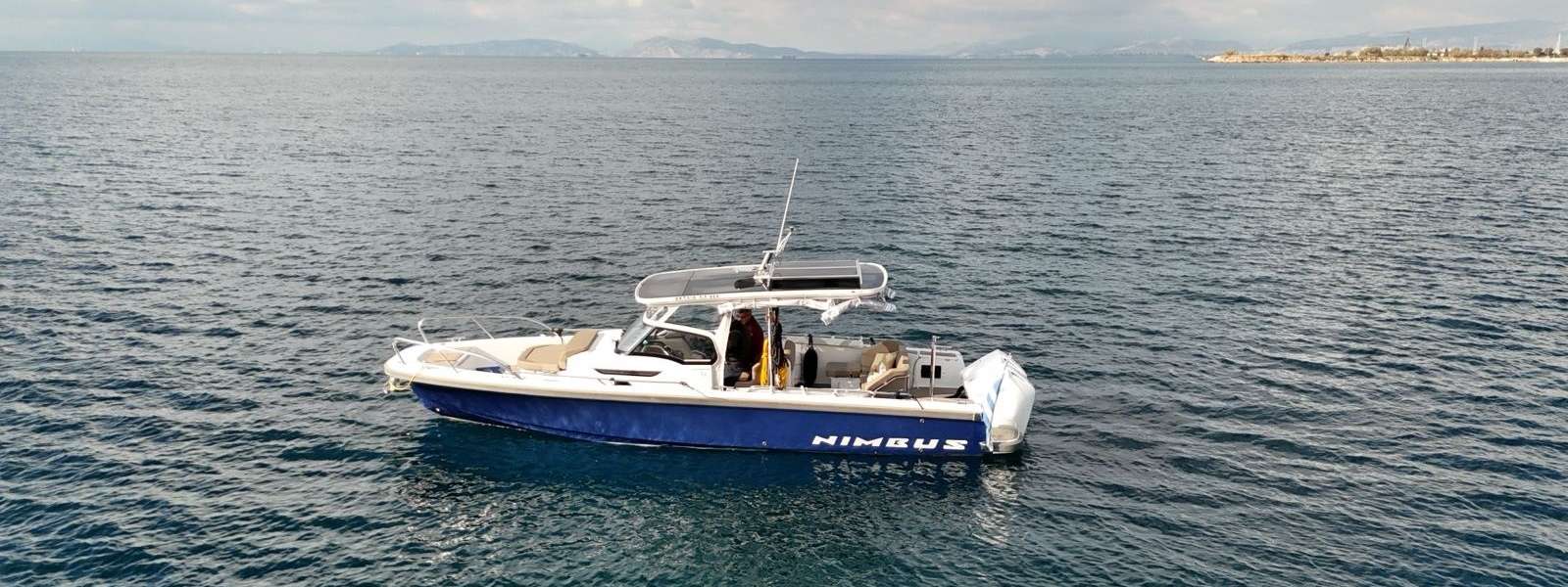 Bateaux à moteur Nimbus T11