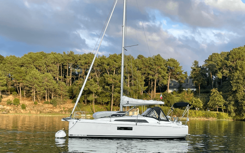 Velero Oceanis 30.1
