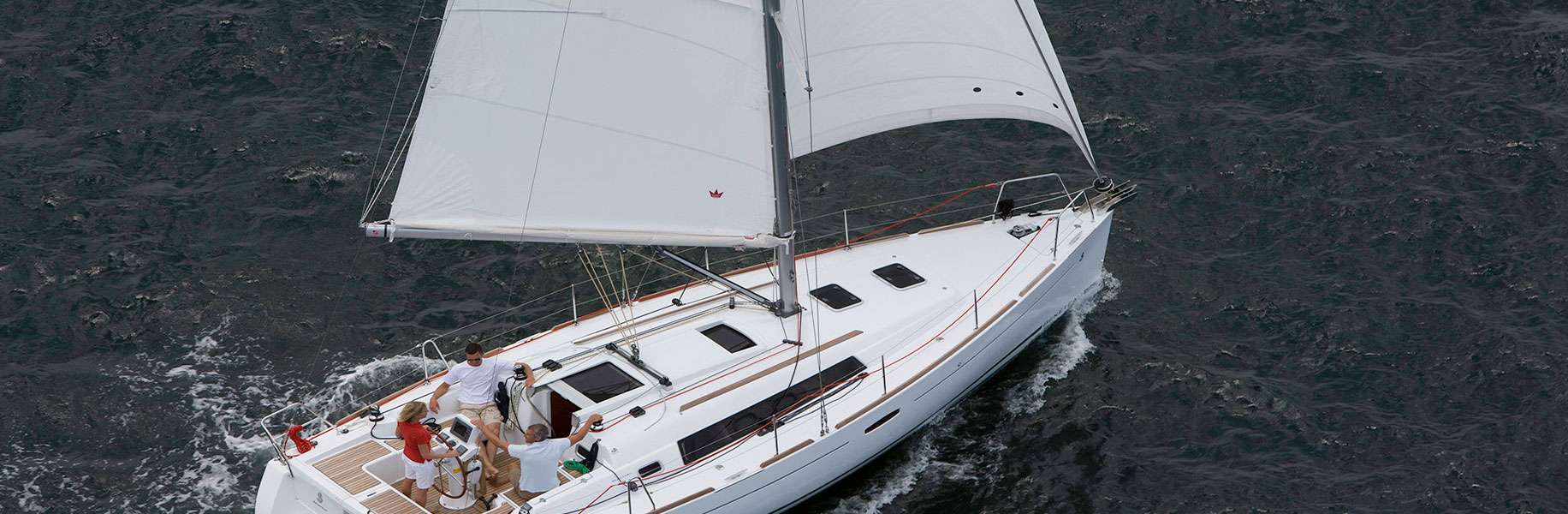 Sailboat Oceanis 34