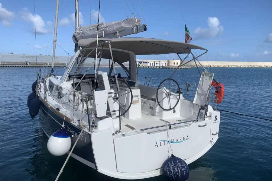 Velero Oceanis 35.1