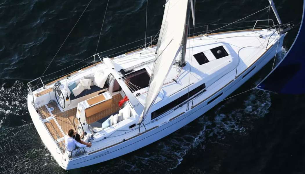 Łódź Żaglowa Oceanis 35
