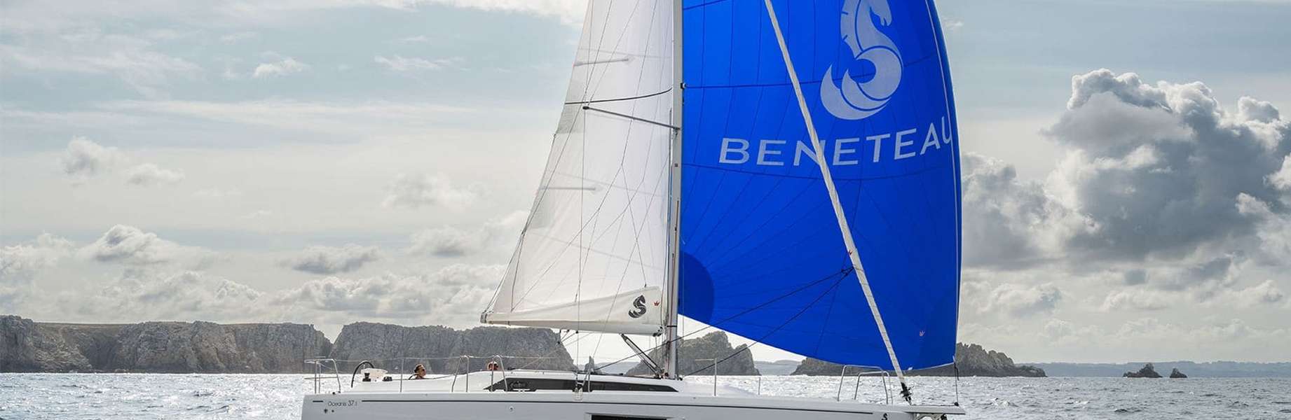 Łódź Żaglowa Oceanis 37.1