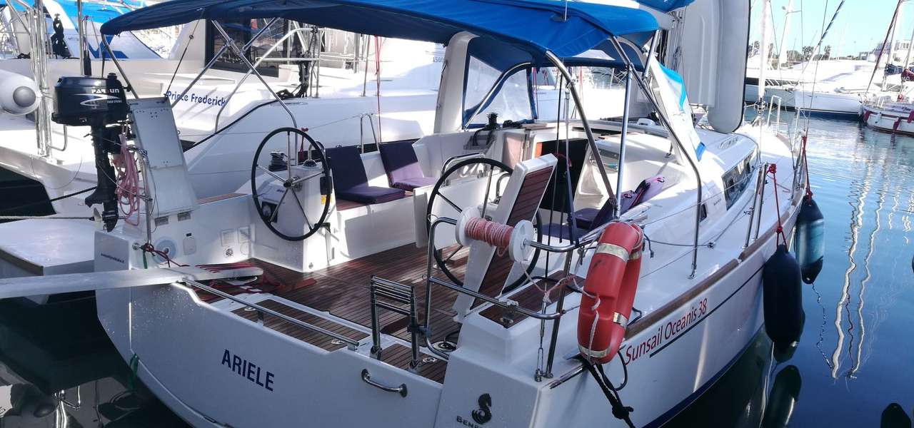 Łódź Żaglowa Oceanis 38.1