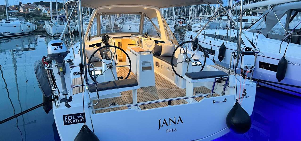 Segelboot Oceanis 38.1