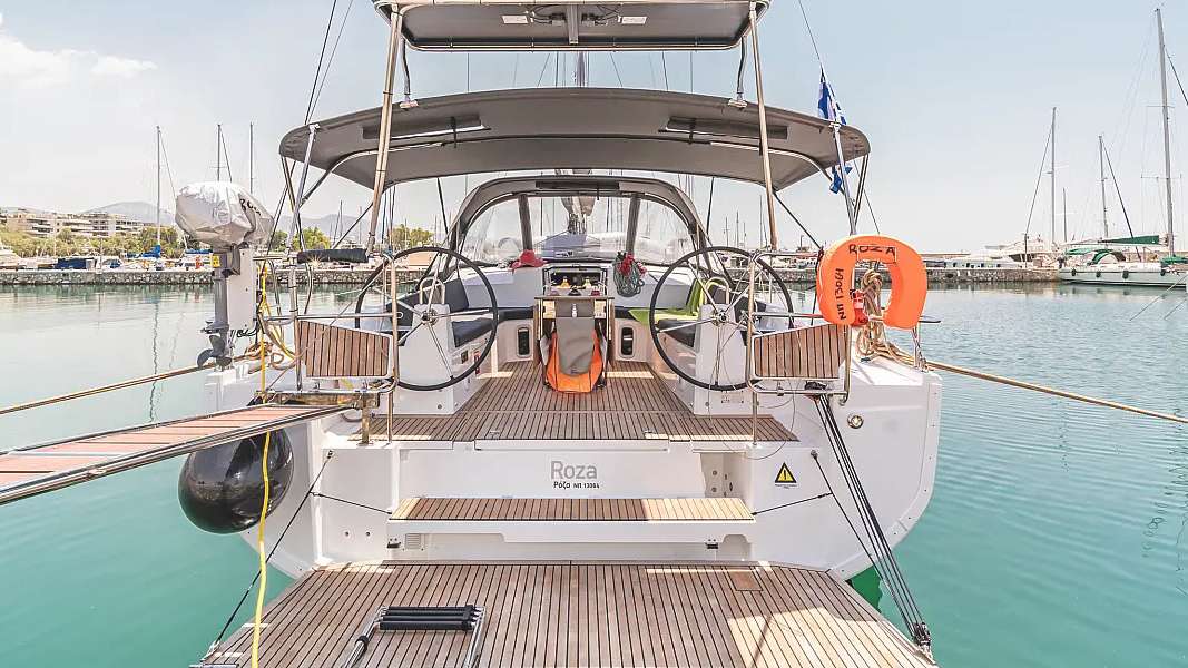 Парусная яхта Oceanis 40.1