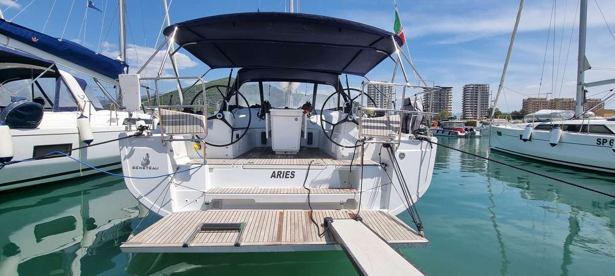 Velero Oceanis 40.1