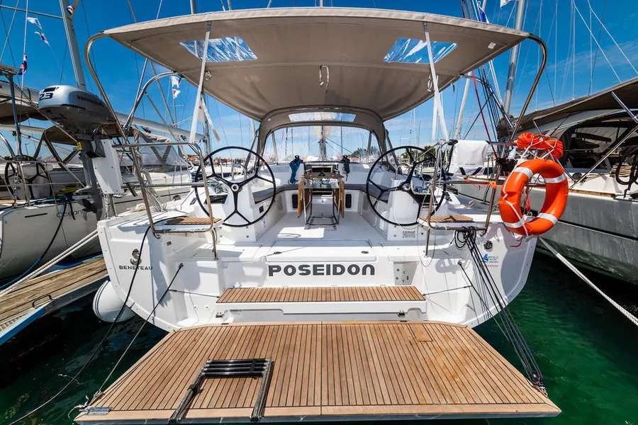 Sailboat Oceanis 40.1