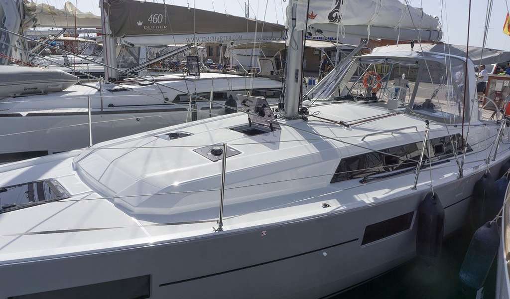 Sailboat Oceanis 41.1