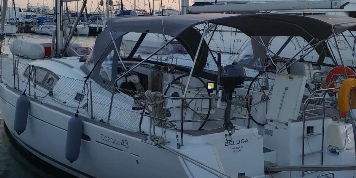 Barca a vela Oceanis 43