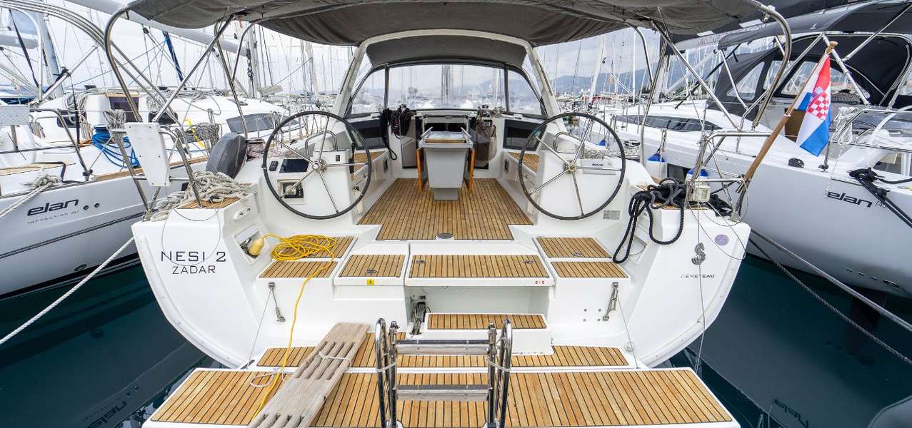 Velero Oceanis 45