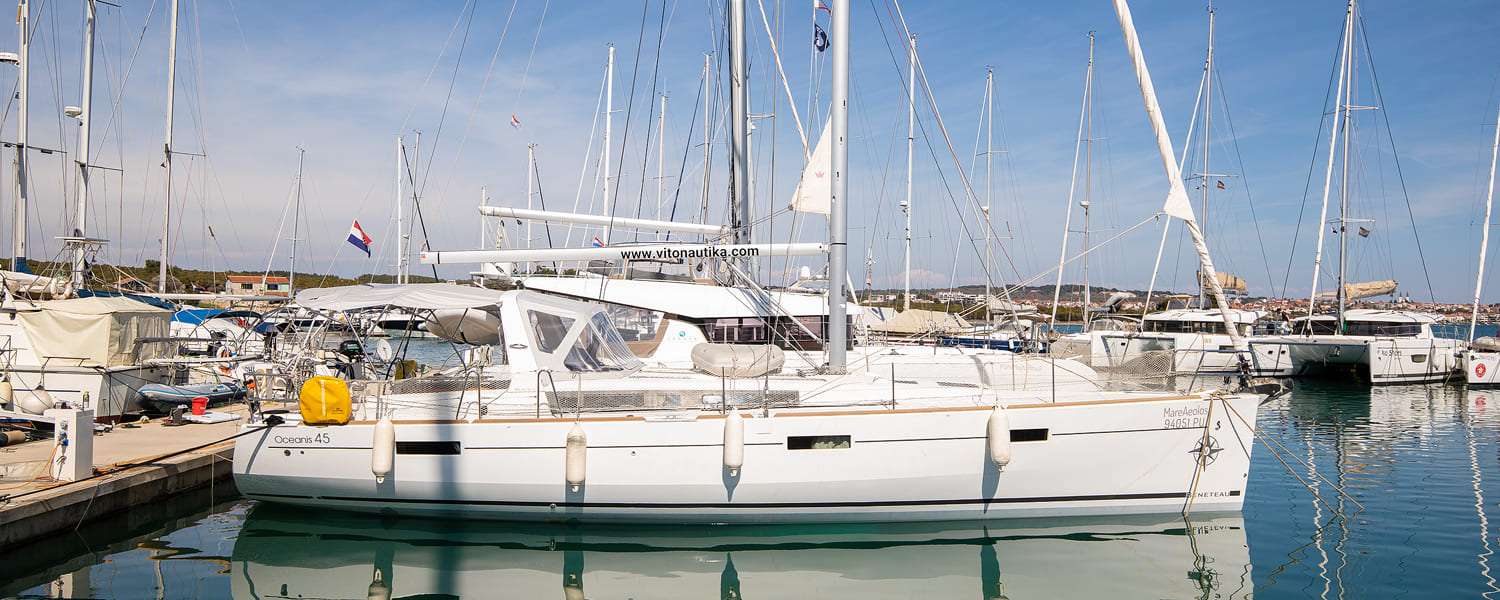 Velero Oceanis 45