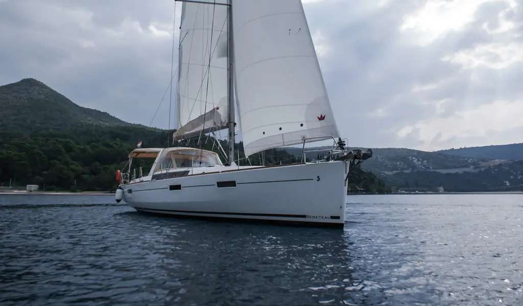 Sailboat Oceanis 45