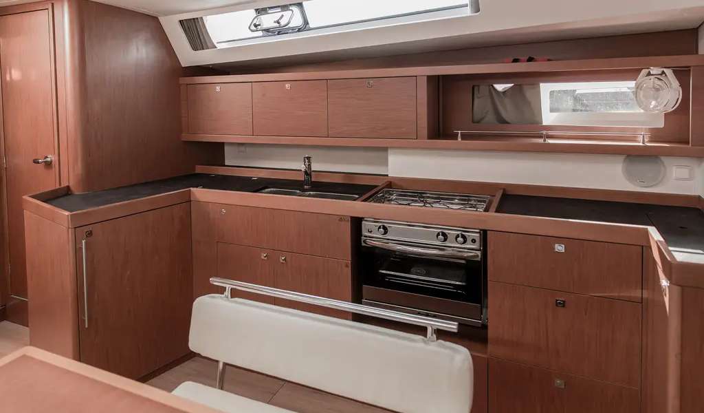 Barca a vela Oceanis 45