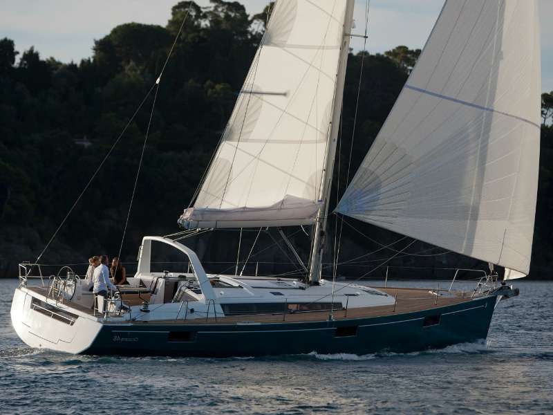 Velero Oceanis 48