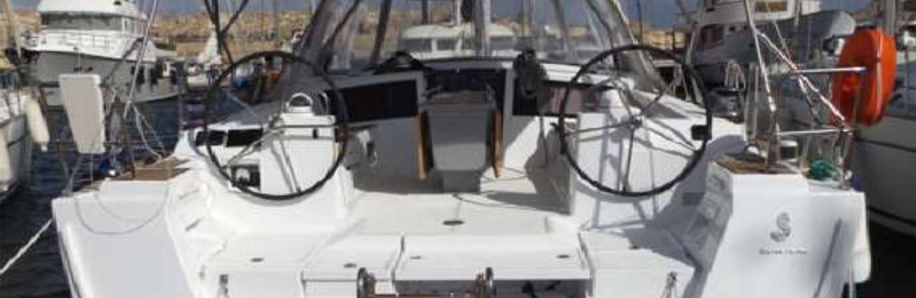 Sailboat Oceanis 48