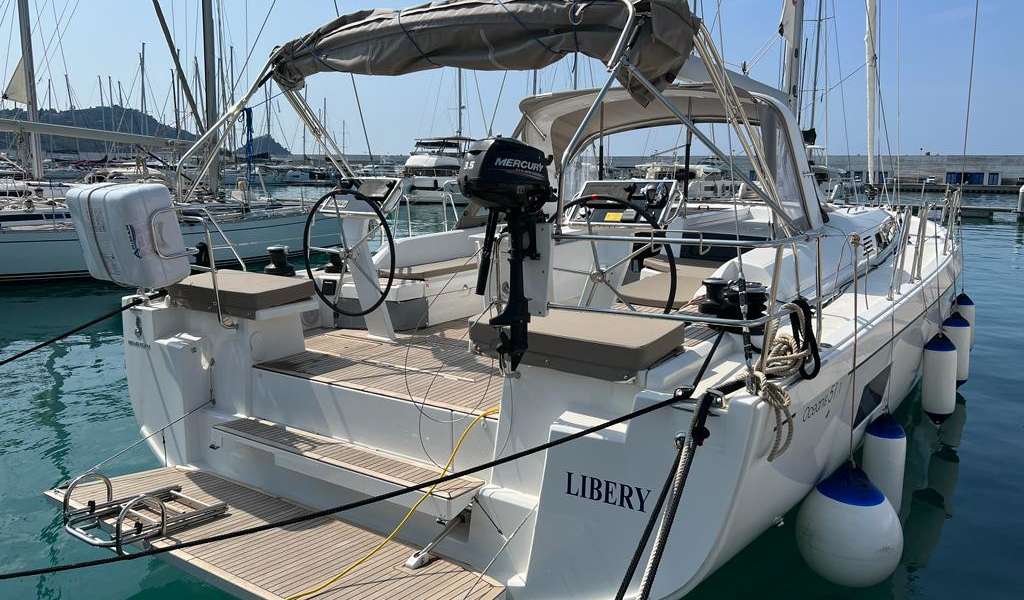 Barca a vela Oceanis 51.1