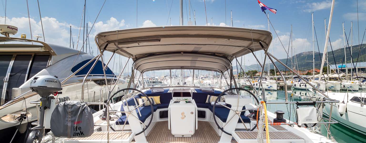 Парусная яхта Oceanis 51.1