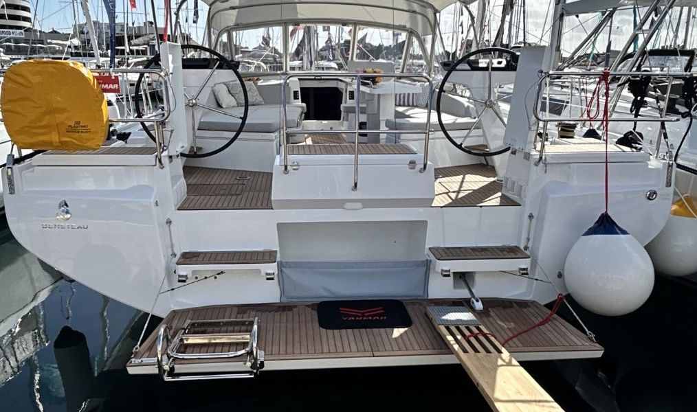 Barca a vela Oceanis 52