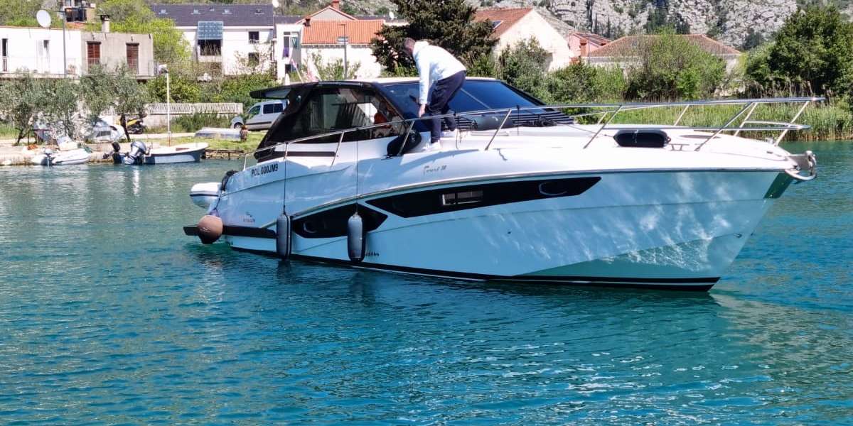 Motor boat Rio Parana 38