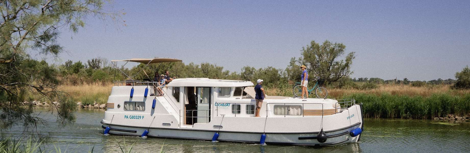 Catamaran à Moteur Pénichette Premium+ 6 Pers