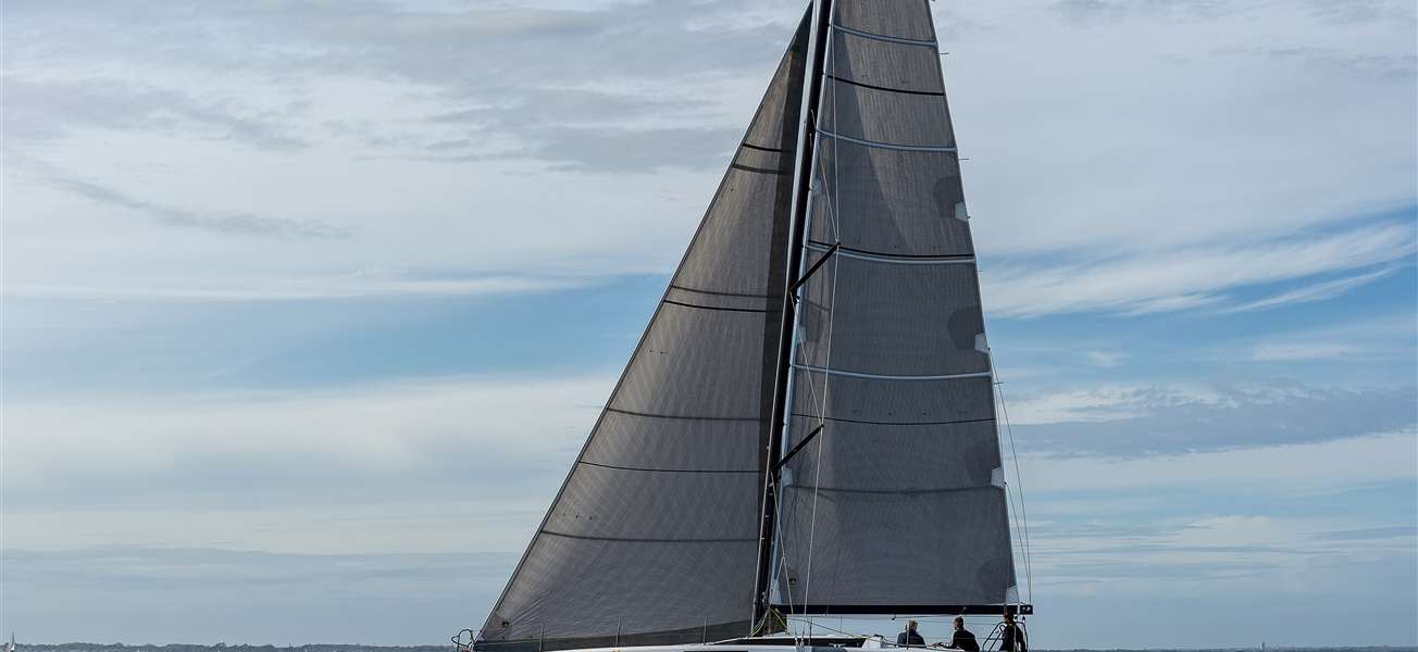 Sailboat Pogo 44