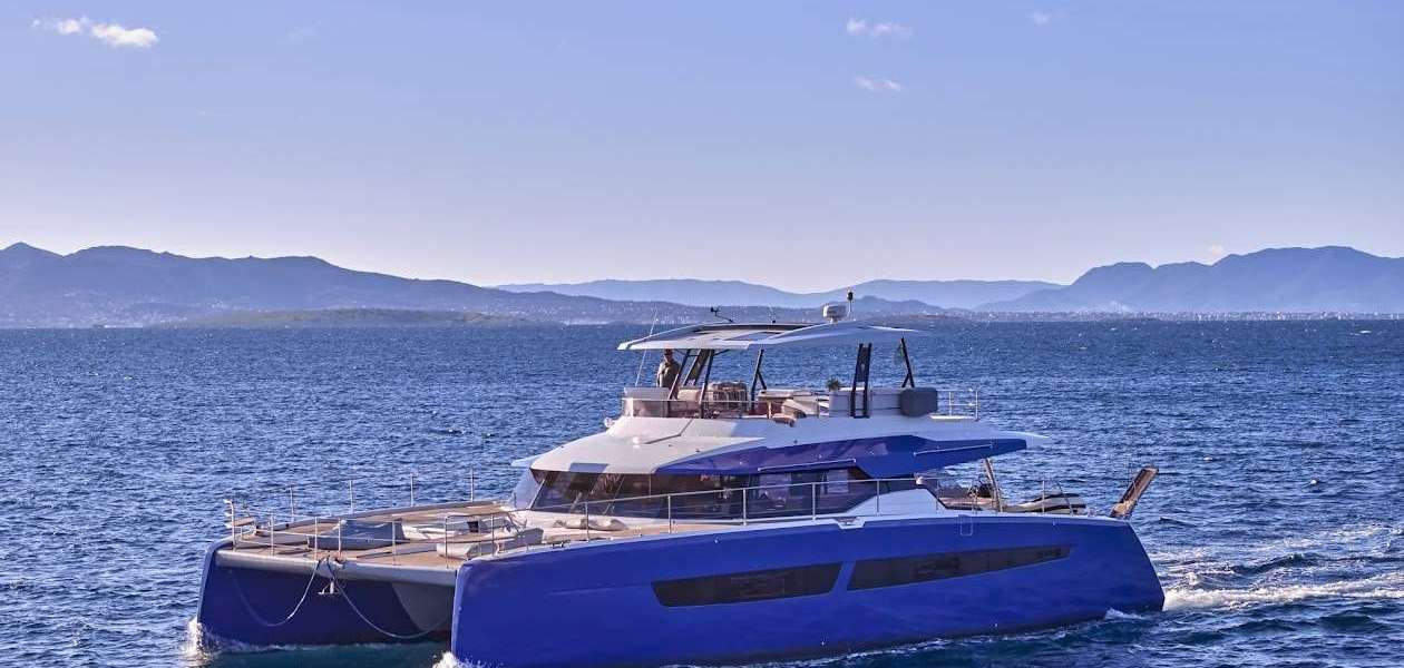 Power Catamaran Power 67