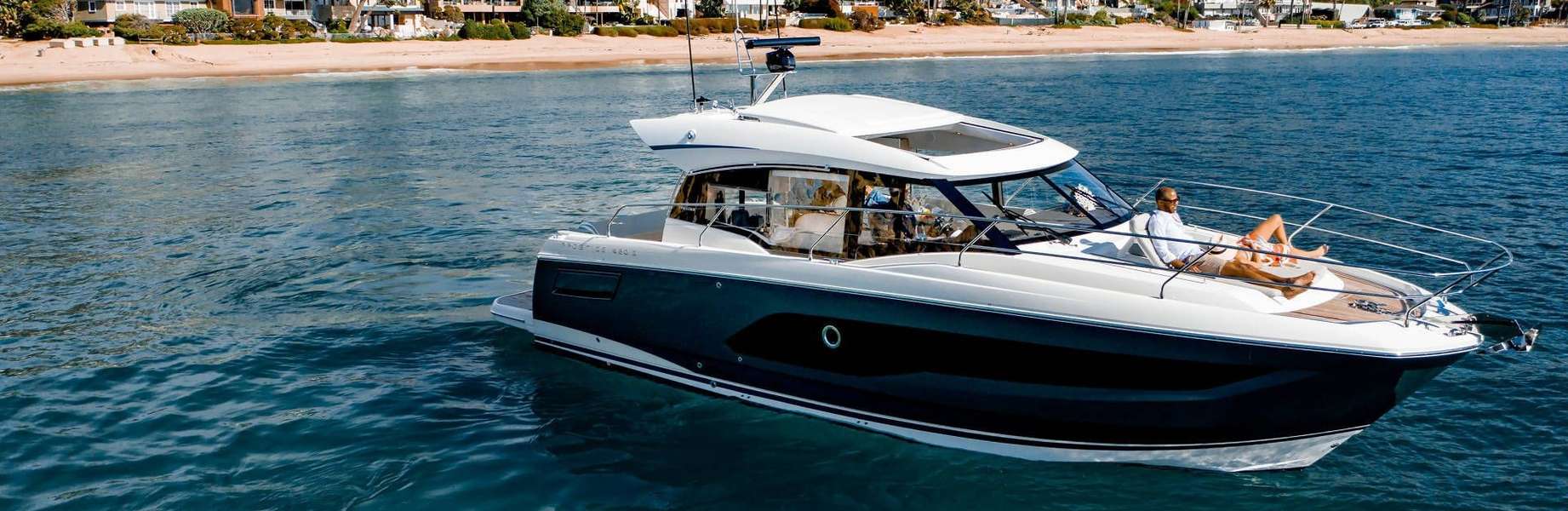 Barca a motore Prestige 420 Fly