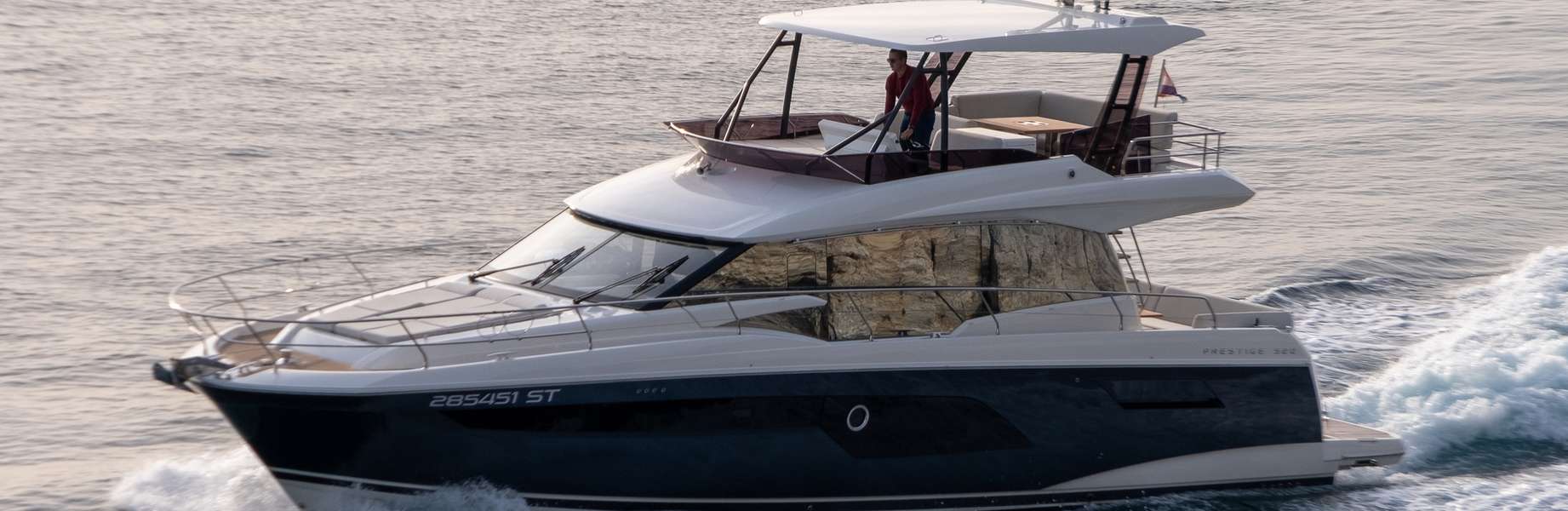 Barco a motor Prestige 520