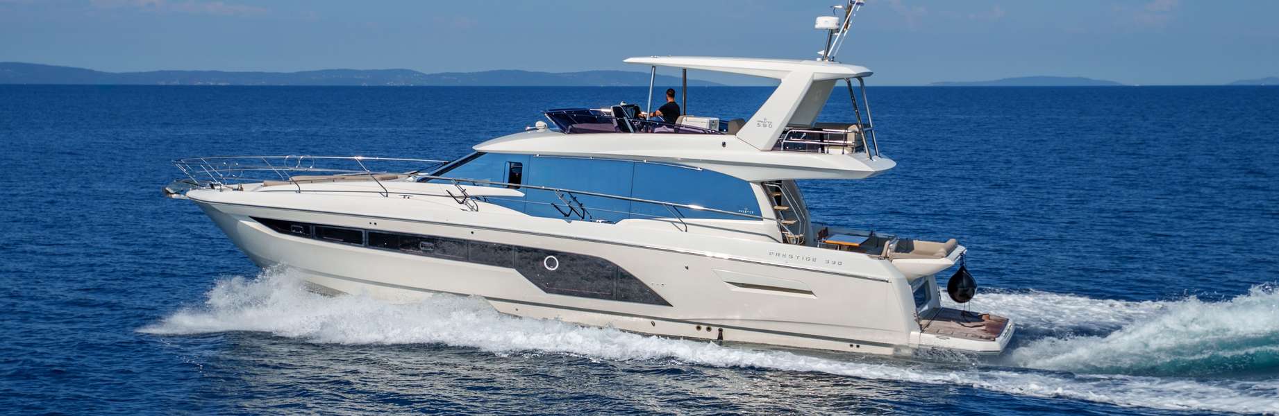 Barca a motore Prestige 590 Fly