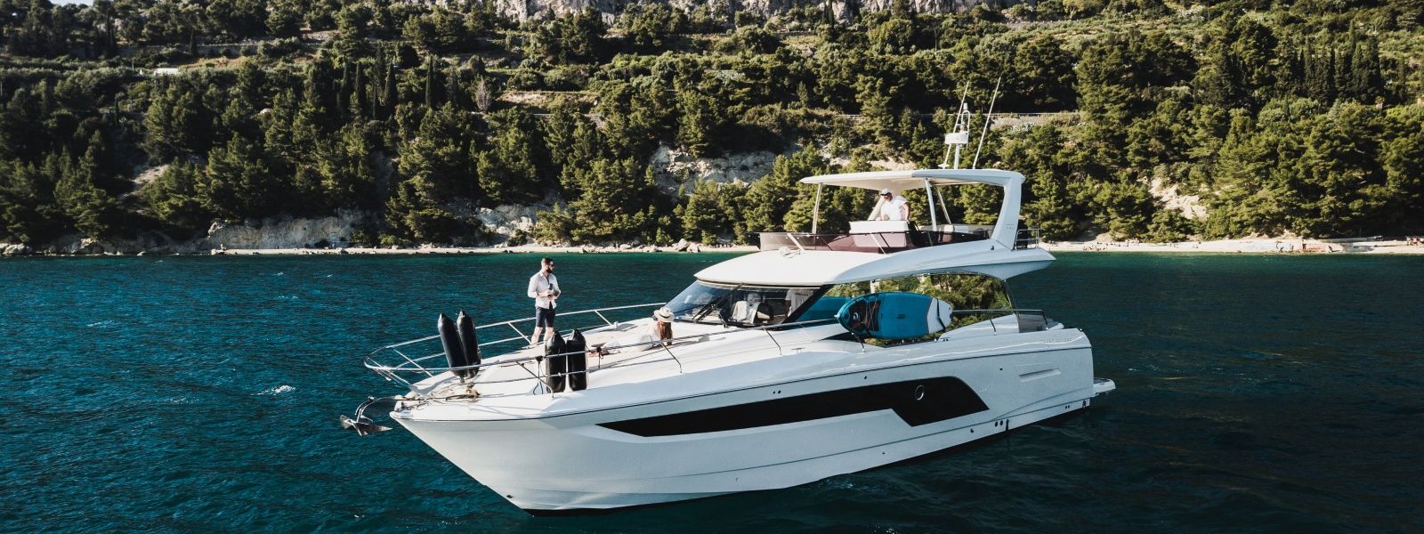 Barco a motor Prestige 590 Fly