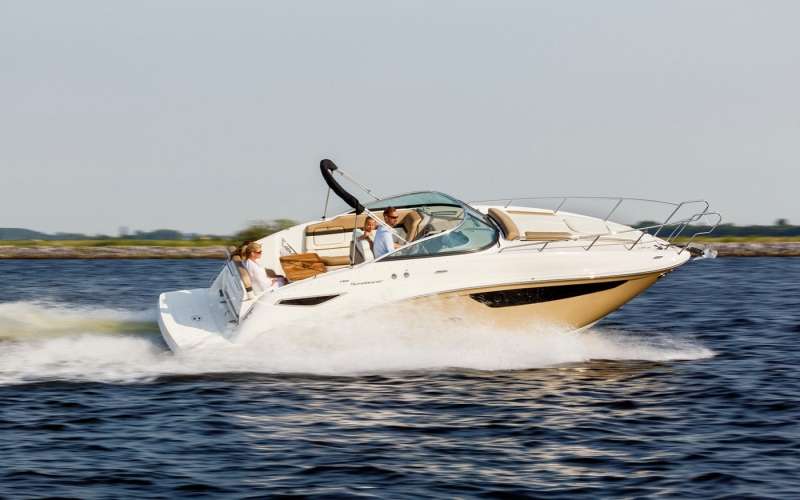 Motor boat Sea Ray 265 Sundancer