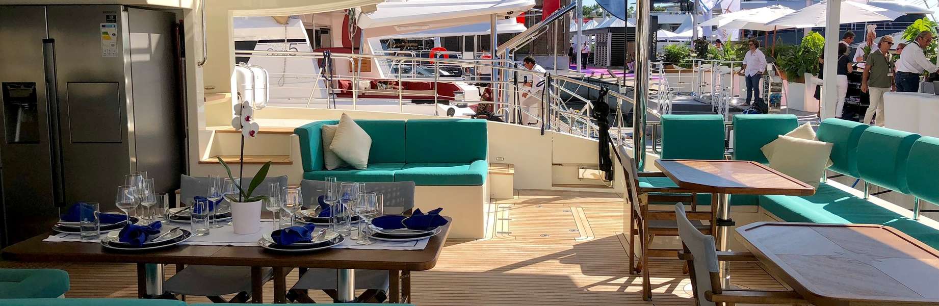 Power Catamaran Serenity 64