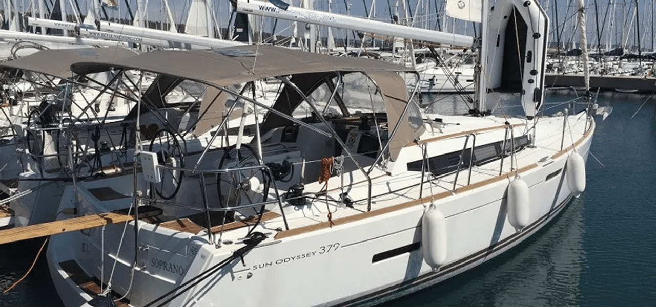 Sailboat Sun Odyssey 379