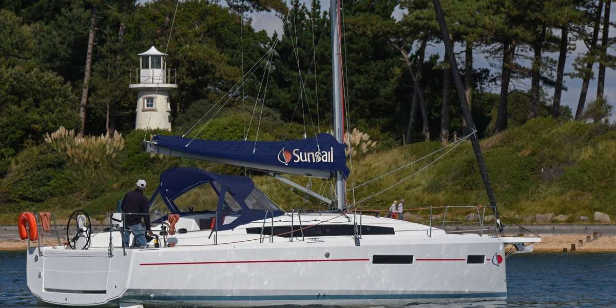 Парусная яхта Sun Odyssey 380