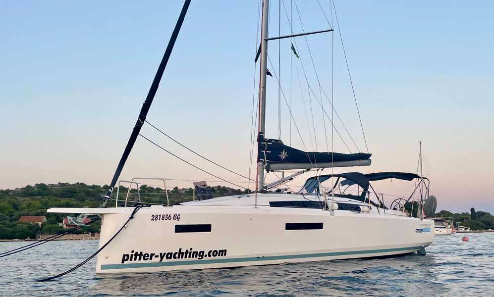 Łódź Żaglowa Sun Odyssey 380