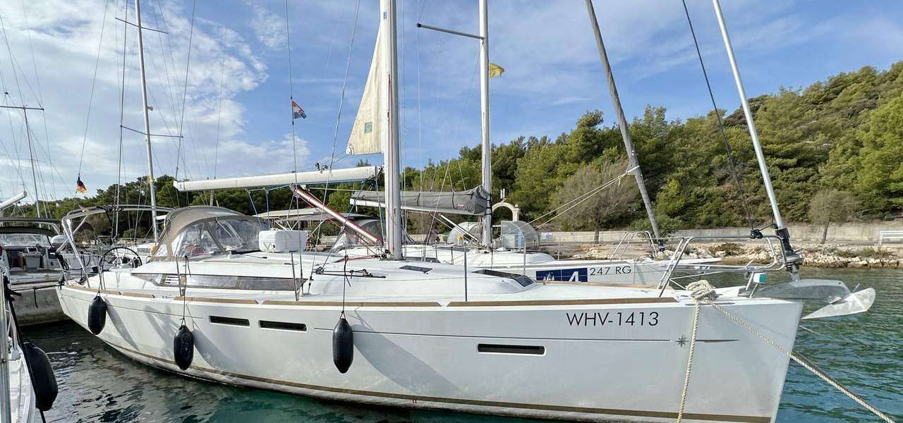 Парусная яхта Sun Odyssey 409